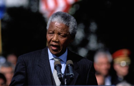  Top  10+1 moduri in care Nelson Mandela a schimbat Africa de Sud