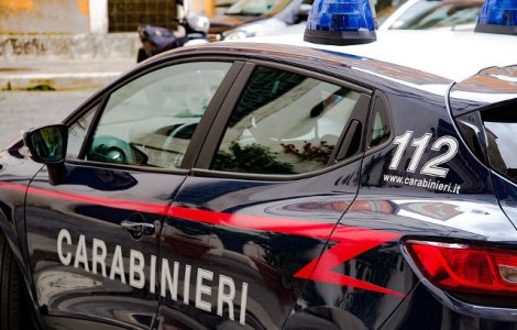 O fetita a unei romance a fost impuscata in bratele mamei, la Roma