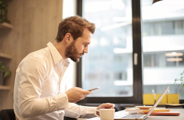 Studiu: Doar jumatate dintre angajatii romani au avut concediu in ultimul an. 20% nu au avut parte de nicio zi libera