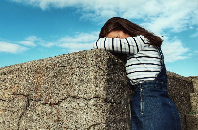 Superstitii la un alt nivel: 9 lucruri bizare care ar atrage ghinionul