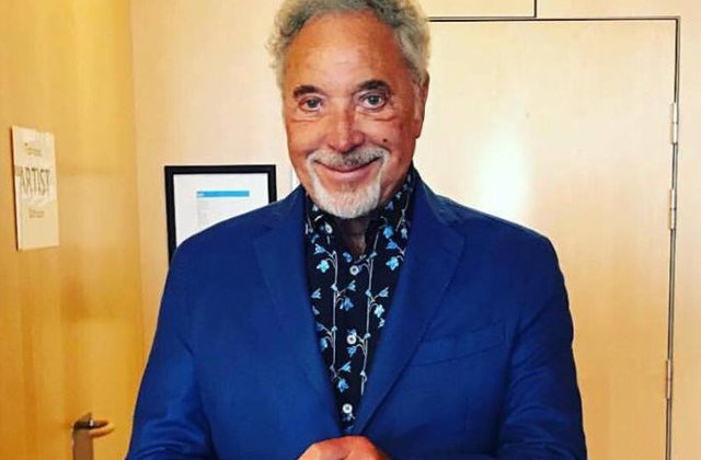 Tom Jones, in spital din cauza unei infectii bacteriene