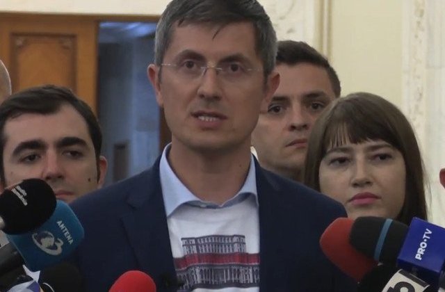 Dan Barna: USR sustine mitingul romanilor din diaspora