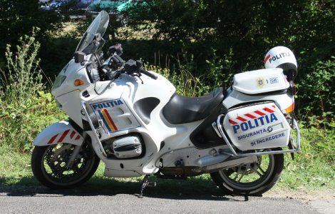 Un politist pe motocicleta a murit in urma unui accident rutier