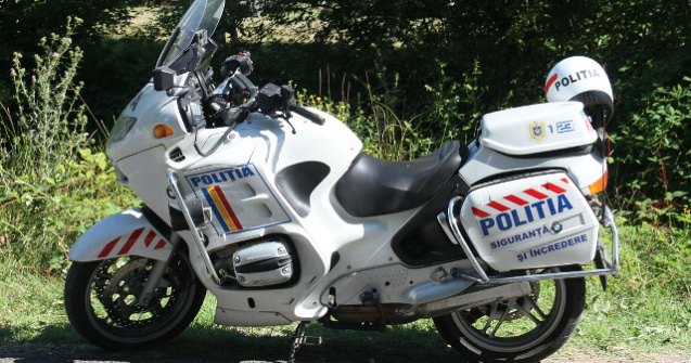 Un politist pe motocicleta a murit in urma unui accident rutier
