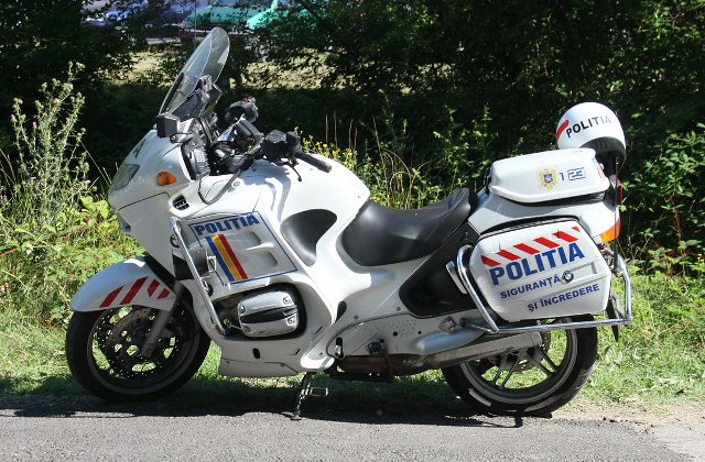 Un politist pe motocicleta a murit in urma unui accident rutier