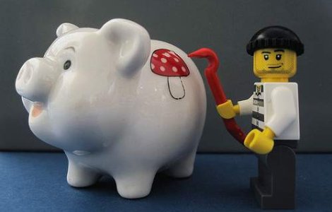  Top  Top 10: Cei mai prosti criminali din lume