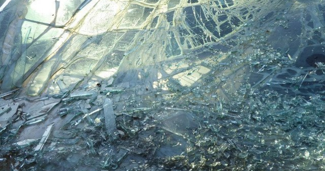 Accident in Timis: Un sofer care a adormit la volan a plonjat cu masina in albia unui rau