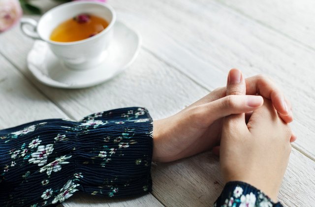 Iti amortesc mainile? 8 tratamente eficiente pentru a scapa de furnicaturi