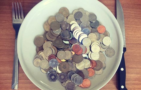  Top  10+ produse necomestibile pe care unii oameni le consuma cu... pofta