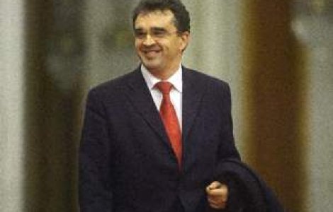 Oprisan si-a promovat sefa de Cabinet prefect la Vrancea