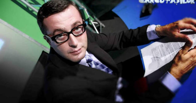 Dezbracatu atentioneaza: "Vine sfarsitul lumii!"