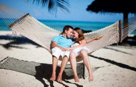 Oglinda, oglinjoara, cine-i cel mai trist turist din Europa?