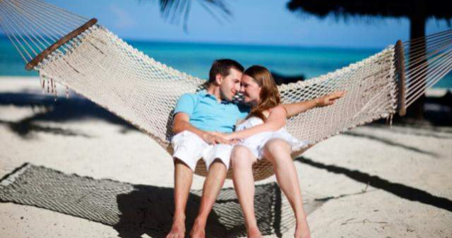 Oglinda, oglinjoara, cine-i cel mai trist turist din Europa?