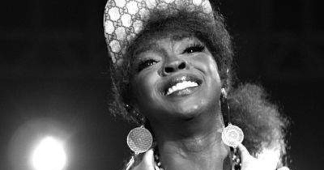 Lauryn Hill, data din nou in judecata