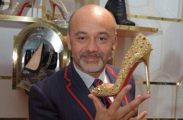 `Tatal pantofilor de lux` sarbatoreste 20 de ani de moda