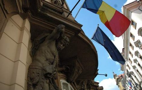 Ce face ambasada pentru tine? Nu-ti plateste chiria!