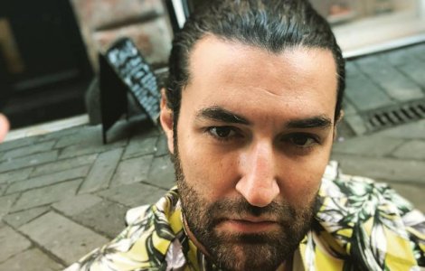  Top  Smiley implineste 35 de ani! 6 lucruri interesante pentru a-l descoperi pe omul din spatele artistului