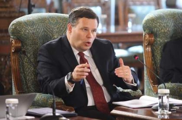 Franks: Reformele din Romania, oprite de presiunile politice