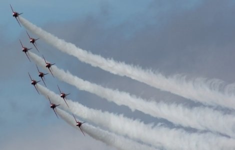 BIAS 2018: Spectacol de forta aeriana cu 150 de aeronave si peste 100 de piloti si parasutisti din 13 tari