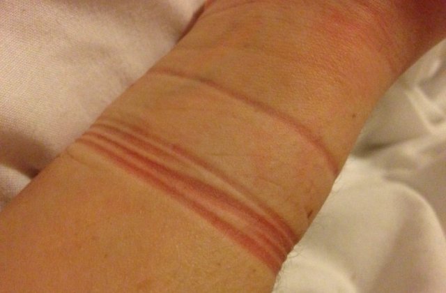 Problemele comune ale femeilor, in 8 imagini sugestive