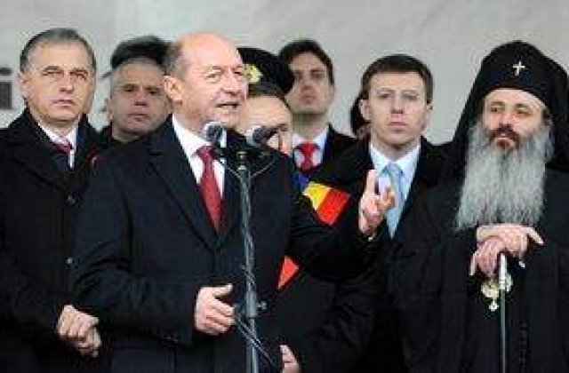 Basescu: Romania poate trece mai usor peste criza decat alte state europene