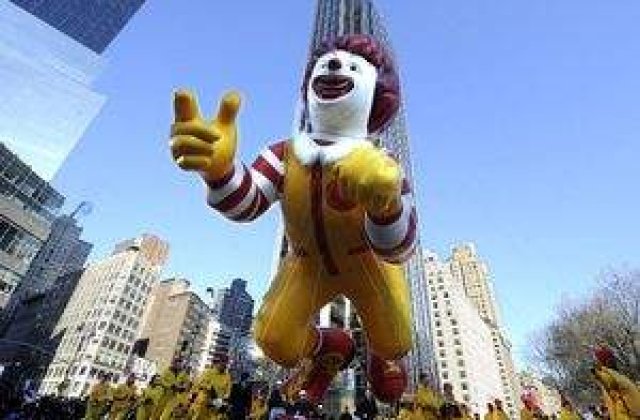 In plina criza, McDonald's vrea sa creeze 12.000 de noi locuri de munca in Europa