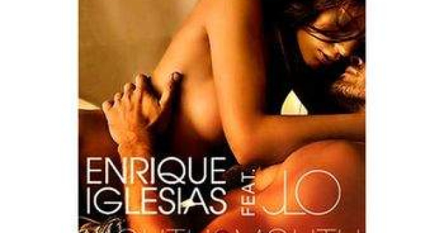 J. LO, topless in bratele lui Enrique Iglesias