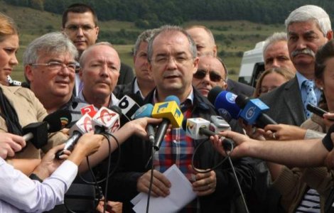 Boc: Plecarea Nokia nu are legatura cu Guvernul