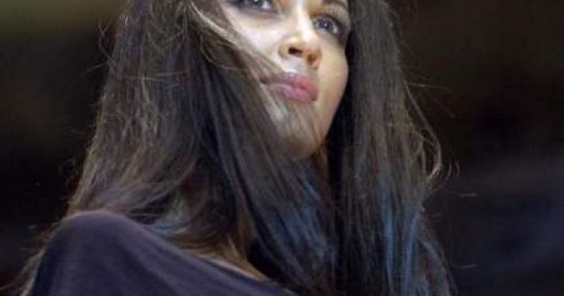 Nicoleta Luciu a nascut doi baietei si o fetita