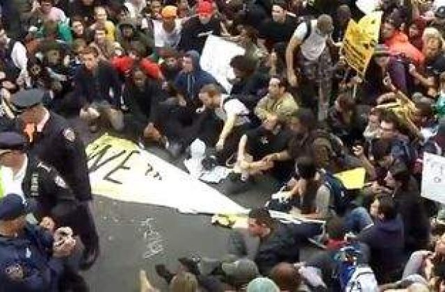 [VIDEO] Manifestatie de amploare in New York: 700 de persoane arestate
