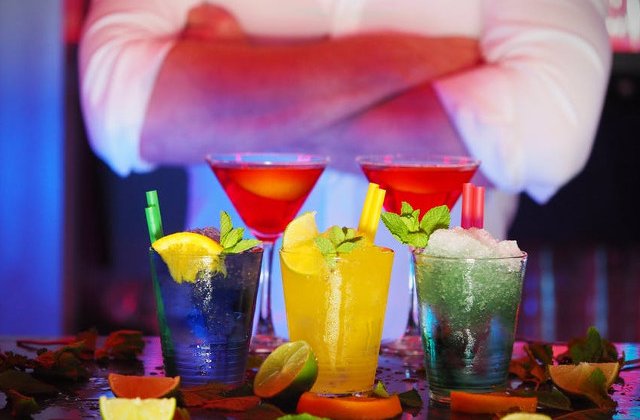 10 locuri de munca la care poti aplica fara sa ai studii superioare