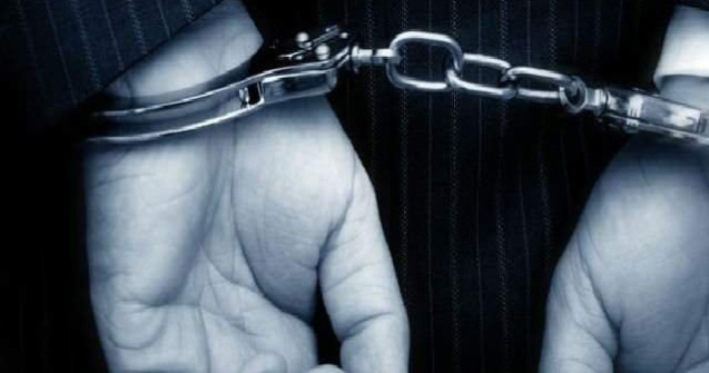 Un barbat, urmarit international pentru aderare la grup infractional organizat de tip mafiot, prins de politistii romani