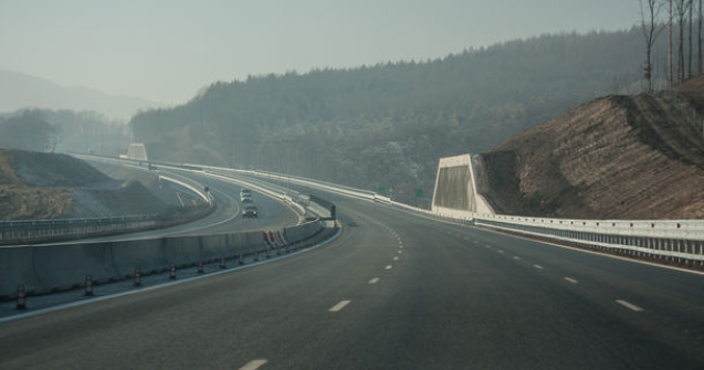 Romania are inca 29 de kilometri de autostrada: s-a deschis circulatia pe tronsonul Aiud - Turda de pe A10. Viteza maxima este 120 km/h