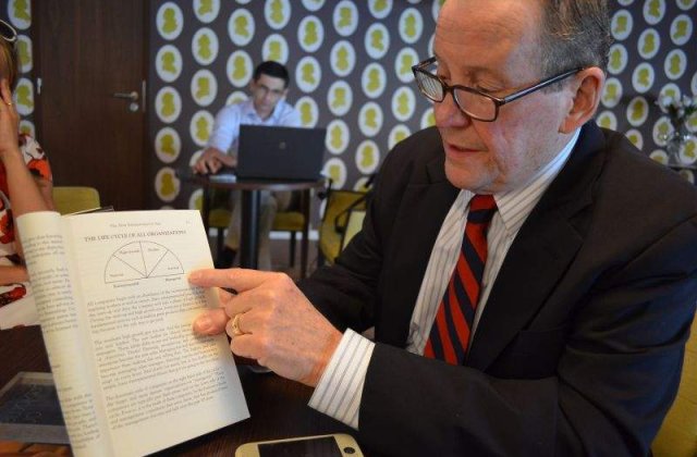 Guru in antreprenoriat - Despre Steve Jobs plus de ce nu e bine sa faci master