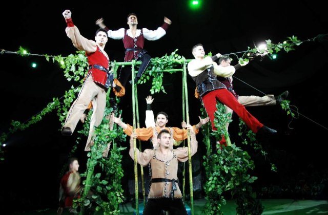 "Destinul Dacilor" la Circul Globus