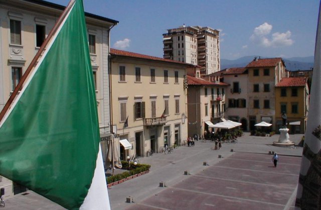 Ratingul Italiei scade puternic