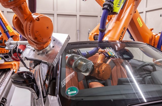 VIDEO. Tomografia computerizata si inteligenta artificiala, folosite in constructia de masini