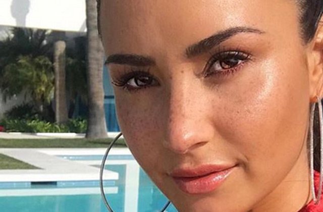 Demi Lovato a transmis primul mesaj dupa ce a fost spitalizata:  Am nevoie de timp sa ma vindec