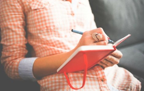  Top  9 obiceiuri nesanatoase care iti distrug creativitatea