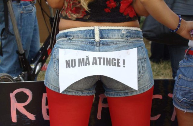 Marsul Panaramelor - STOP agresiunii impotriva femeilor