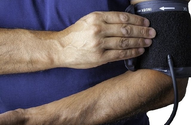 Asistent medical aflat in greva foamei la Spitalul Universitar: Sunt epuizat si imi este rau