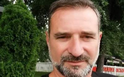 Barbatul care s-a...