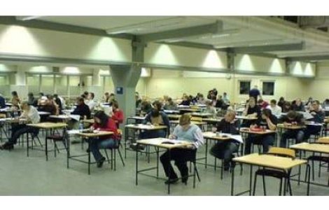Ministerul Educatiei vrea o baza de date cu subiectele la examene
