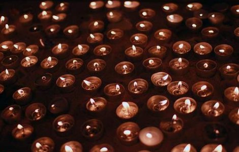 Iasi: Zeci de mii de pelerini, asteptati la moastele Sfintei Cuvioase Parascheva