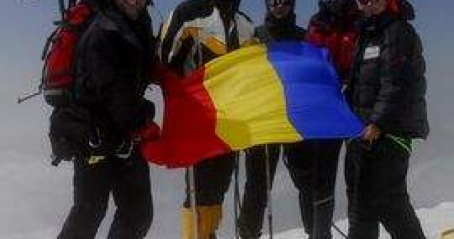 Romanii vor sa cucereasca varfurile Terrei!