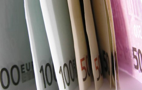 Dexia, prima banca victima a crizei datoriilor din zona euro