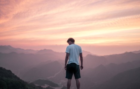  Top  9 obiceiuri zilnice care iti distrug coloana vertebrala