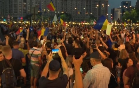 Noi proteste: "Ramanem in strada pana la caderea Guvernului Dancila!"