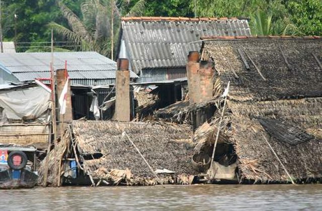 Inundatii devastatoare in Thailanda, Cambodgia si Vietnam
