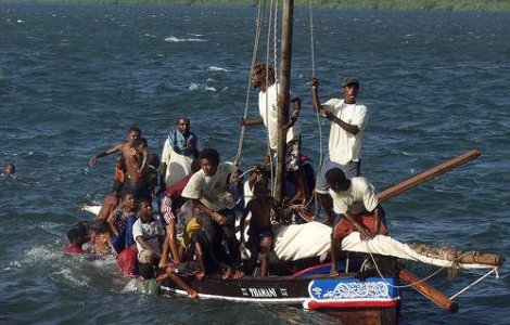 Piratii somalezi ataca din nou